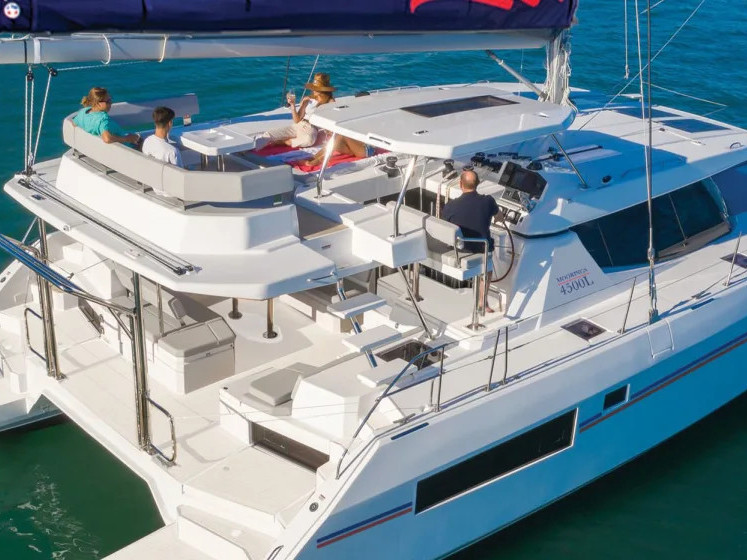 Yacht charter La Paz - Leopard Leopard 45 on SamBoat