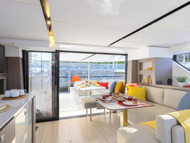 Hire Catamaran with or without skipper Leopard La Paz