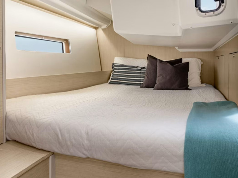 Hire Sailboat Bénéteau with a boat licence