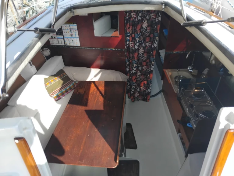 Hire Sailboat with or without skipper Edel Toulon