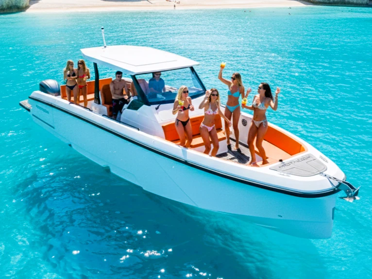 Hire Motorboat with or without skipper Protagon Zakynthos