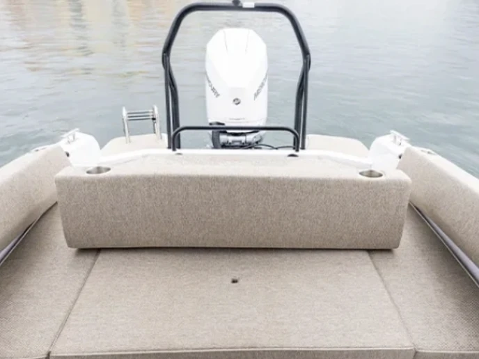 Hire a Axopar 25 Santa Eulària des Riu