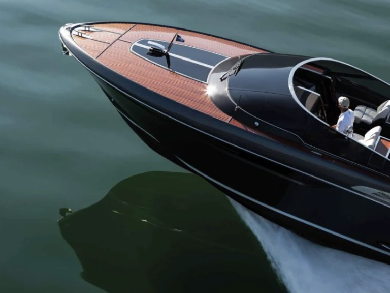 Yacht charter Santa Eulària des Riu - Riva Rivamare 38 on SamBoat