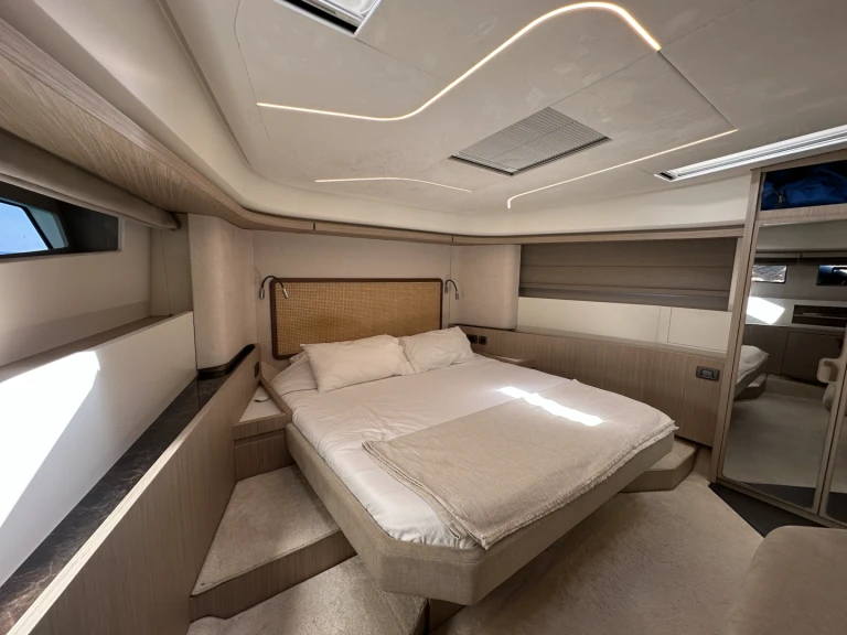 Hire a Prestige Yachts F49 Santa Eulària des Riu