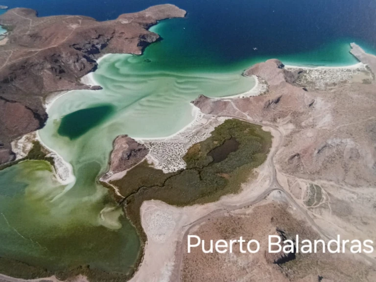 Hire a Alubat Ovni 43 La Paz