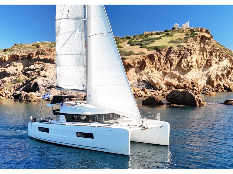 Yacht charter Alimos - Lagoon Lagoon 40 on SamBoat