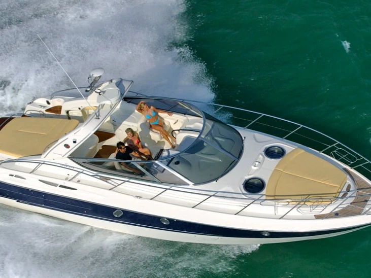Motorboat to hire Cannes at the best price