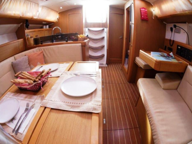 Yacht hire Néa Péramos cheap Sun Odyssey 42i