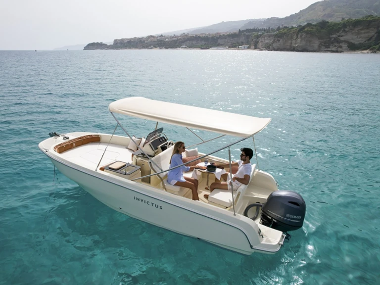 Invictus  200SX charter bareboat or skippered in  Fornells