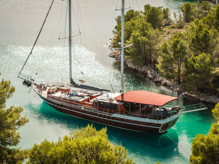 Sailboat hire in Split -  Gulet Croatia