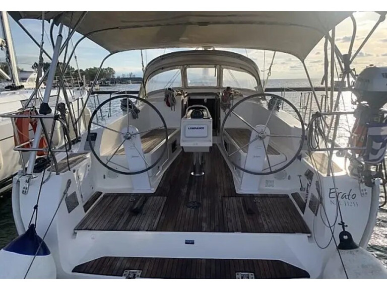 Bavaria Bavaria 41 Cruiser charter bareboat or skippered in  Lefkáda