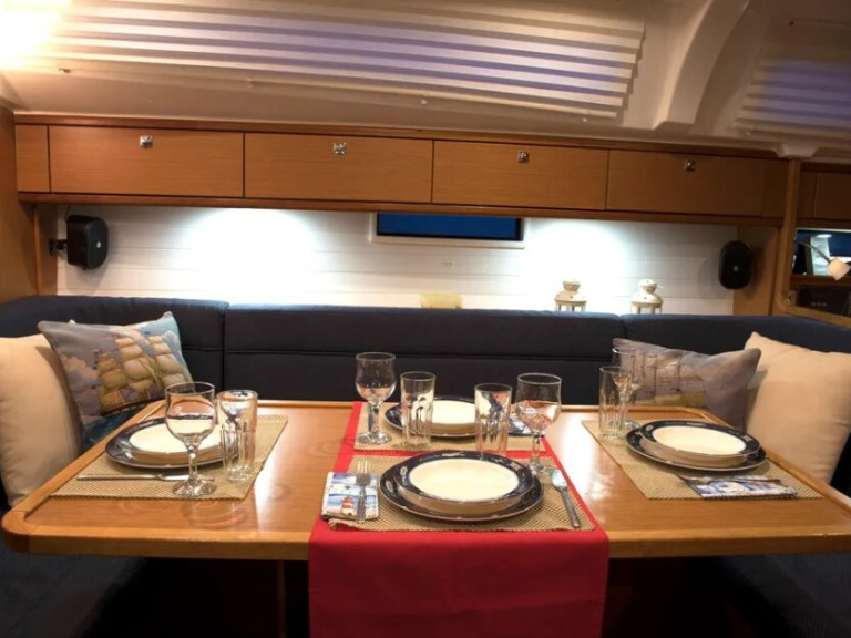 Yacht charter Lefkáda - Bavaria Bavaria 41 Cruiser on SamBoat