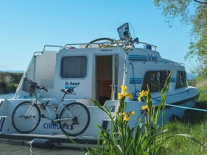 Hire Motorboat with or without skipper  Portiragnes