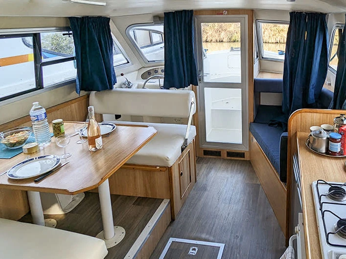 Motorboat to hire Portiragnes at the best price