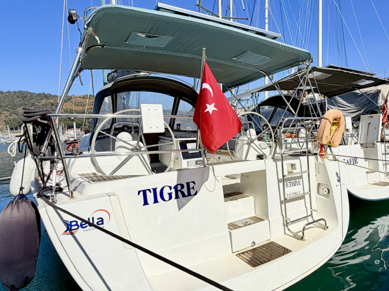 Yacht charter Fethiye - Bénéteau Beneteau Oceanis 40 Tigre on SamBoat