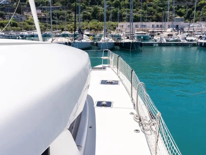 Yacht charter Capo d'Orlando - Lagoon Lagoon 42 on SamBoat