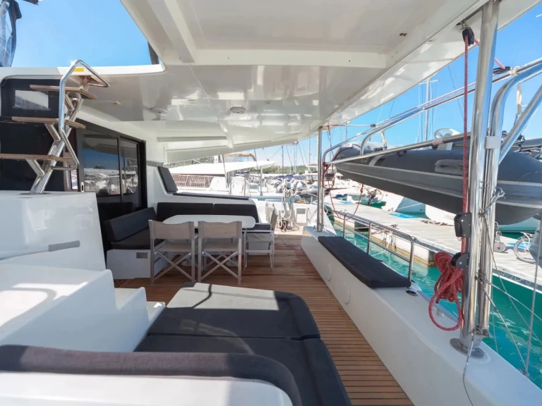 Hire a Lagoon Lagoon 42 Capo d'Orlando