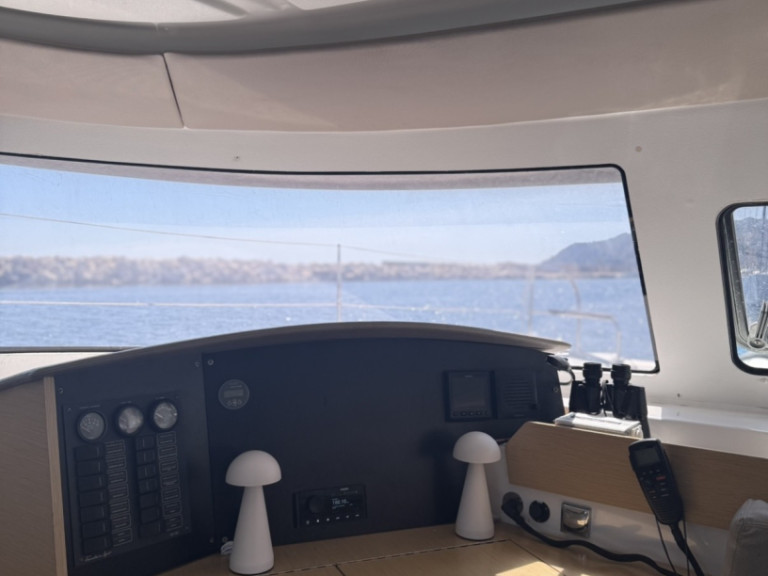 Hire a Fountaine Pajot Lipari 41 Marseille