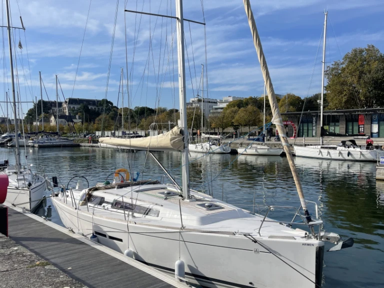 Hire Sailboat Dufour with a boat licence