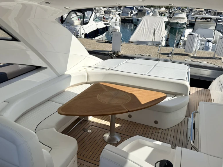 Luxury Yacht hire in Mandelieu-la-Napoule - Fairline Targa 47 Gran Turismo