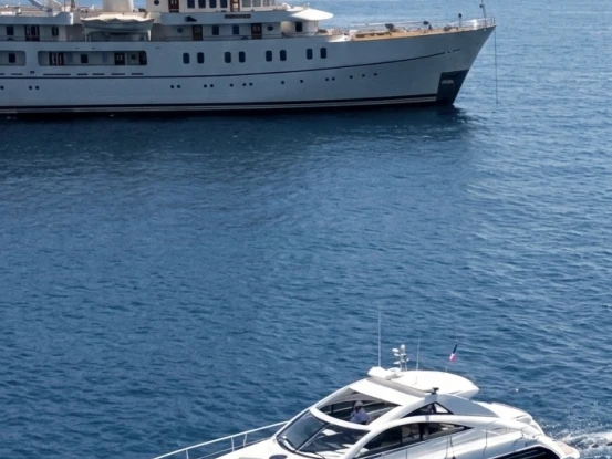 Charter a Fairline Targa 47 Gran Turismo in Mandelieu-la-Napoule on Samboat