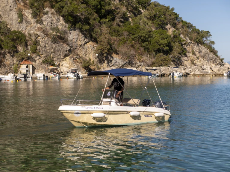 Motorboat to hire Aríllas at the best price