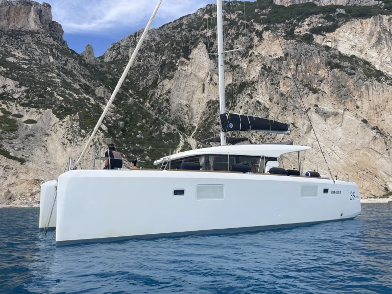 Hire Catamaran with or without skipper Lagoon Polignano a Mare
