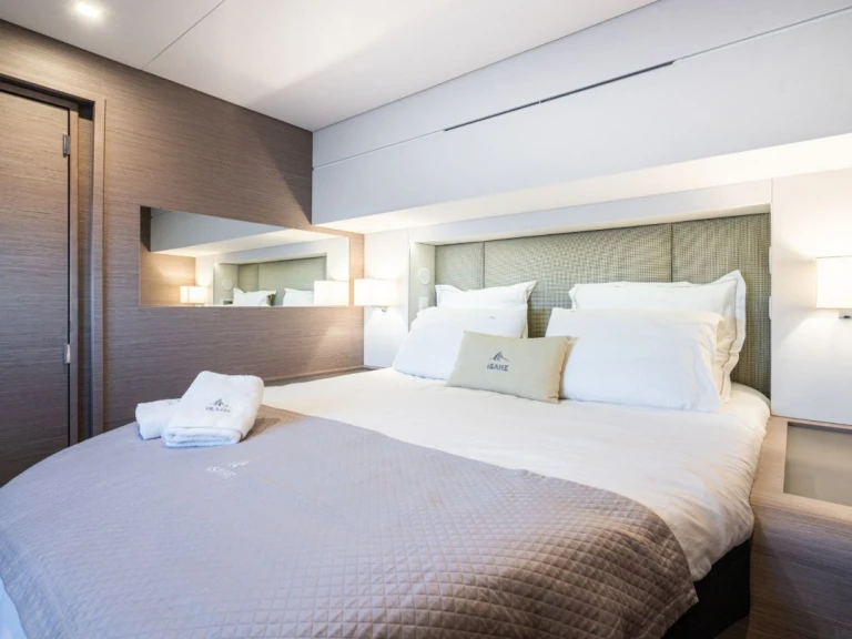 Yacht hire Cogolin cheap Samana 59