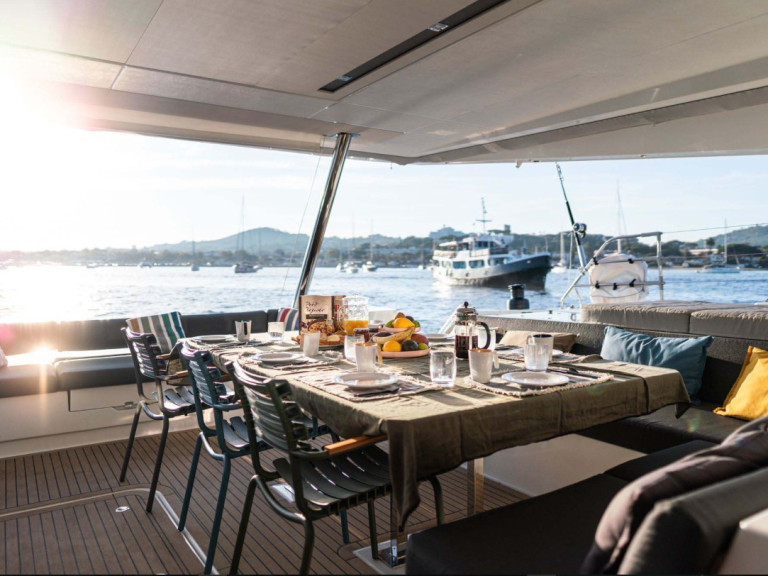 Charter a Fountaine Pajot Samana 59 in Cogolin on Samboat