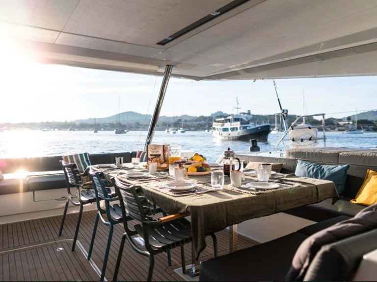 Charter a Fountaine Pajot Samana 59 in Cogolin on Samboat