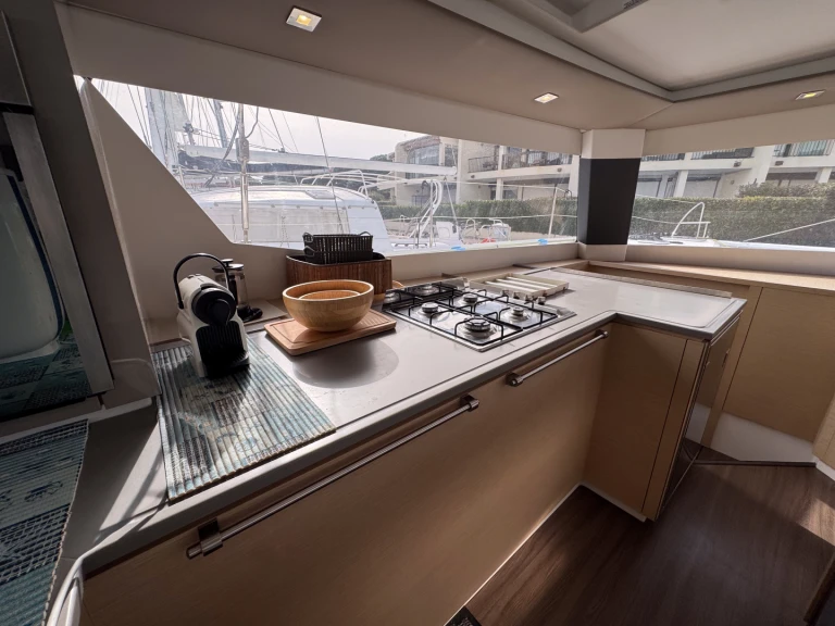 Charter a Fountaine Pajot Saba 50 in Cogolin on Samboat