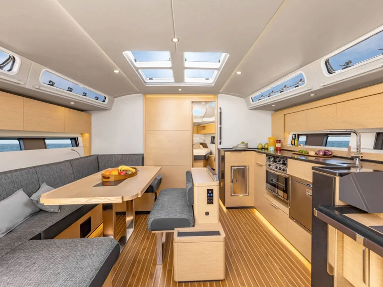 Sailboat hire in Cogolin - Hanse Hanse 460