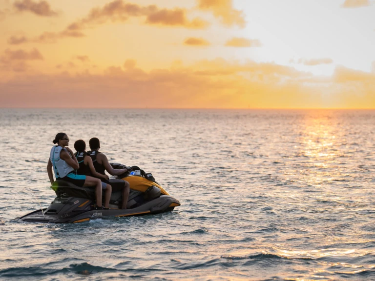 Yacht hire San Antonio Port cheap Yamaha FX HO