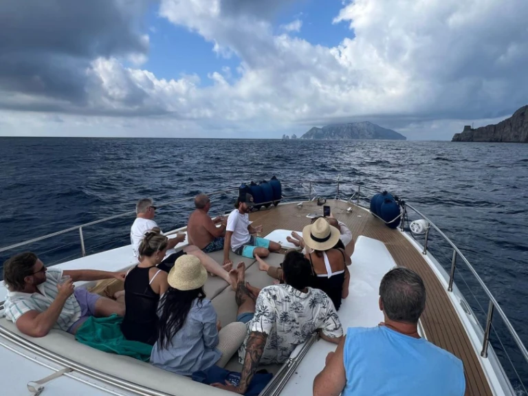 Hire a Arno Leopard Leopard 23 Sport Positano