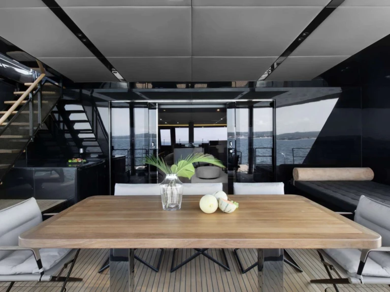 Hire Luxury Yacht with or without skipper Sunreef Athens