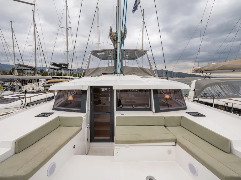 Yacht hire Néa Péramos cheap Bali 4.2