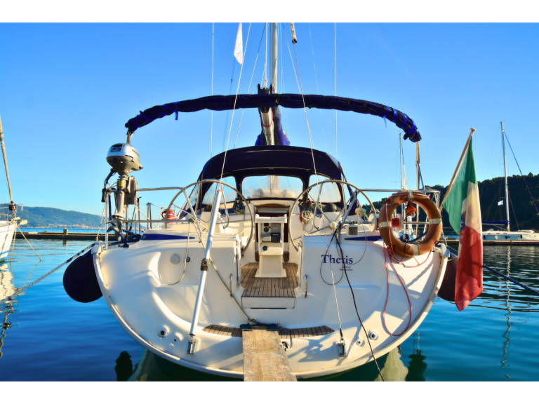 Hire Sailboat with or without skipper Bavaria Livorno