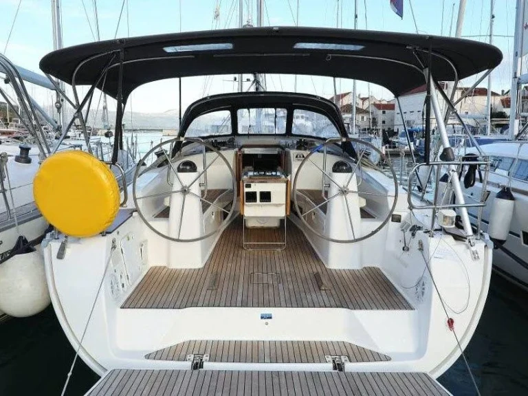 Hire a Bavaria Cruiser 40 Punat
