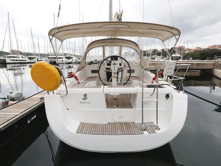 Yacht hire Punat cheap Oceanis 34