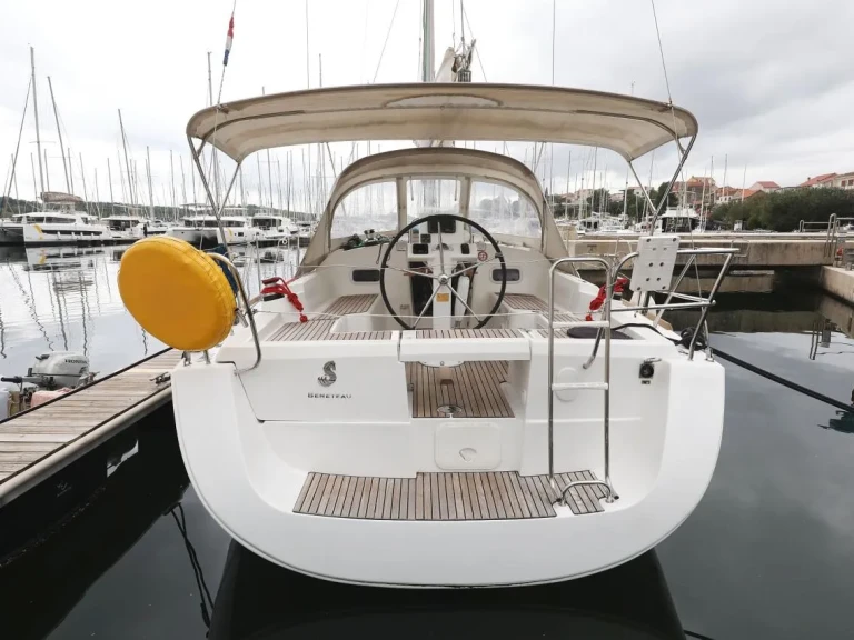 Yacht hire Punat cheap Oceanis 34