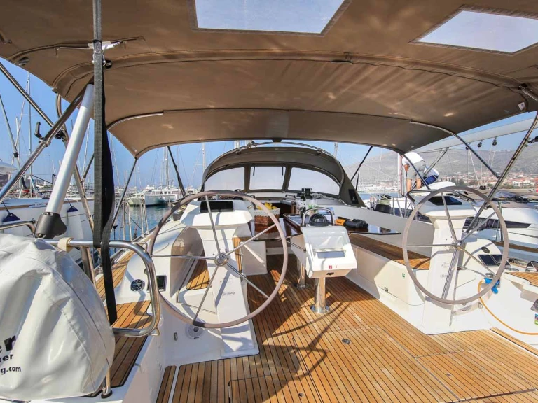 Yacht charter Pula - Bavaria Cruiser 46 on SamBoat