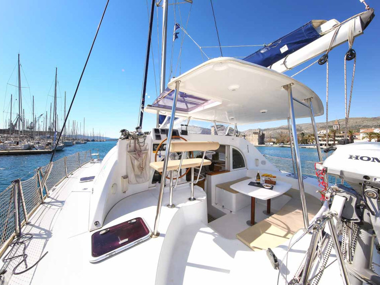 Hire a Lagoon Lagoon 380 S2 Zadar