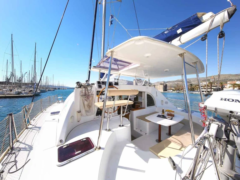 Hire a Lagoon Lagoon 380 S2 Zadar