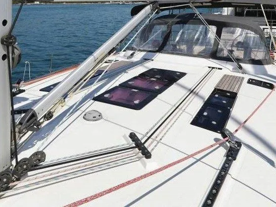 Sailboat hire in Punat - Bavaria Cruiser 50