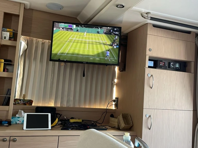 Yacht hire Golfe-Juan cheap Swift Trawler 41 Fly