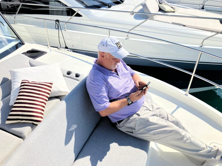 Charter a Bénéteau Swift Trawler 41 Fly in Golfe-Juan on Samboat