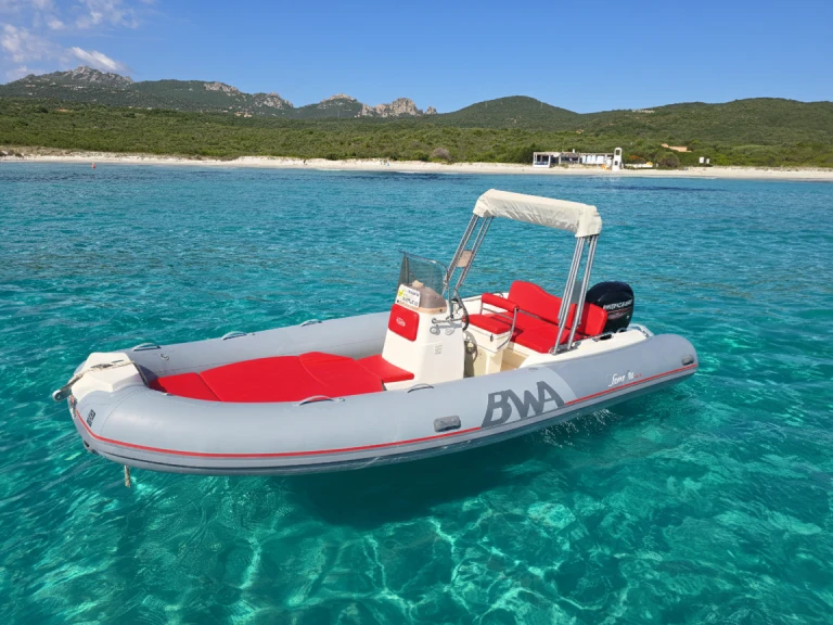 Hire RIB Bwa with a boat licence