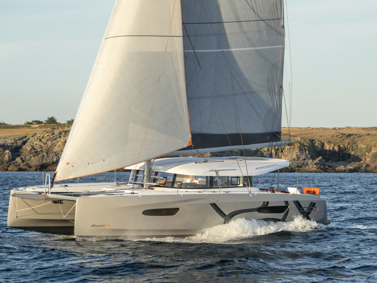 Yacht hire Otranto cheap Excess 14