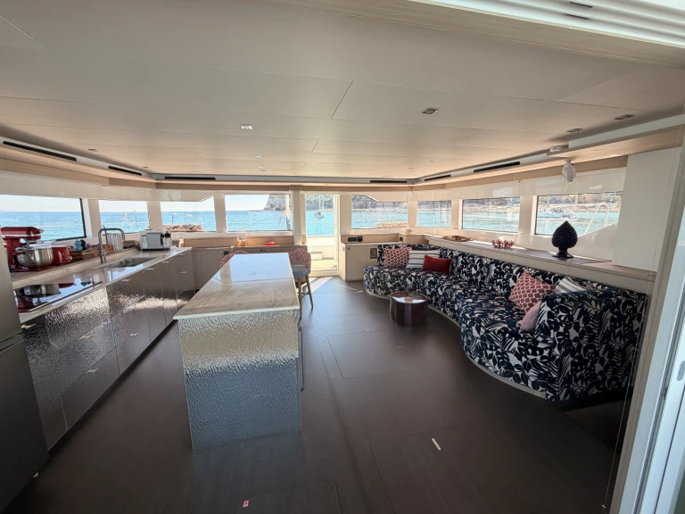 Yacht charter Cugnana Verde - Lagoon Lagoon 60 on SamBoat