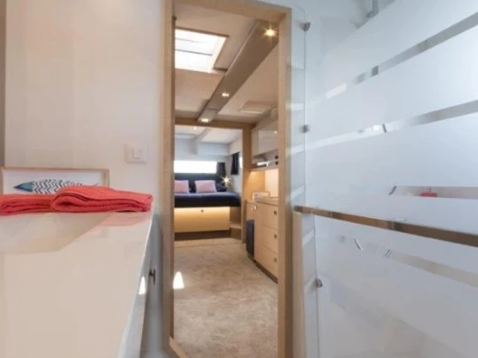 Yacht charter Tourlos - Fountaine Pajot Saona 47 on SamBoat